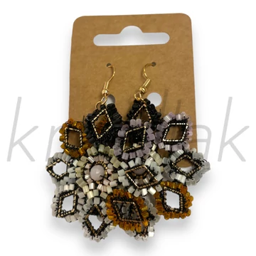 Fülbevaló - Gyöngyös virág fülbevaló