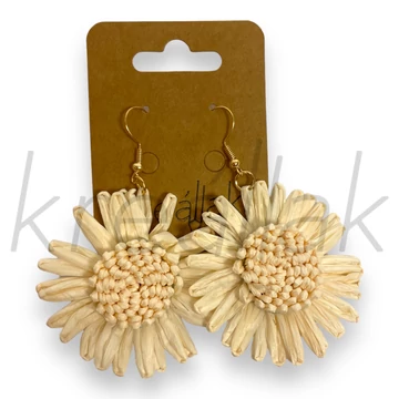 Fülbevaló - Törtfehér virág szalma fülbevaló