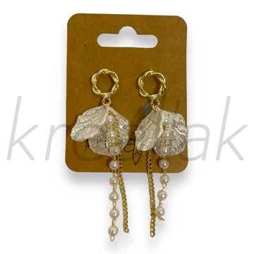 Fülbevaló - Virágszirmos fehér fülbevaló