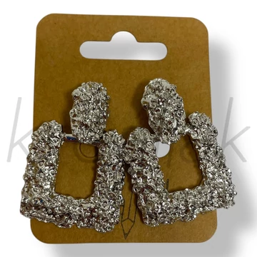 Ezüst színű kocka fém fülbevaló