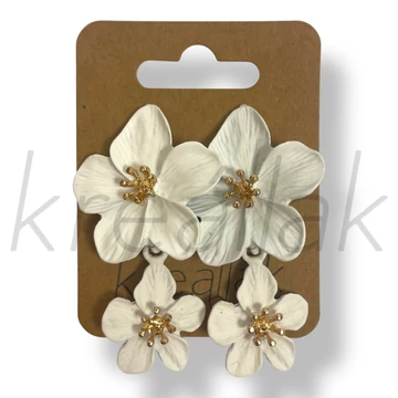 Fehér virág fém fülbevaló