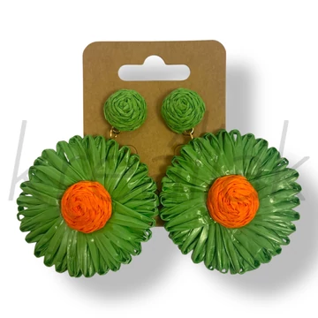 Zöld szalma virág fülbevaló