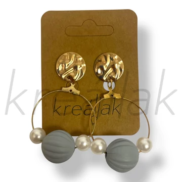 Szürke gömbös fülbevaló