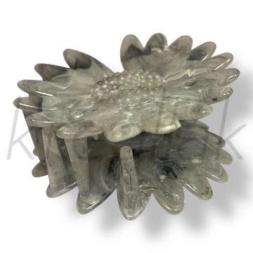 Szürke margaréta virág hajcsat