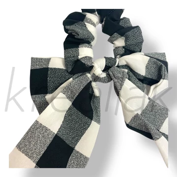 Fekete kockás masni hajgumi