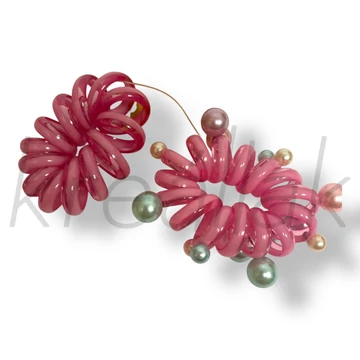 Pink gyöngyös spirál hajgumi