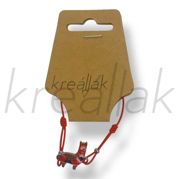 Piros láma karkötő