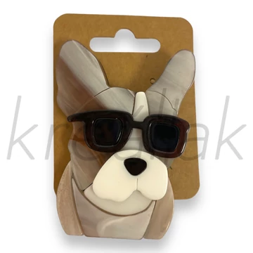 Bross - Szürke kutya kitűző