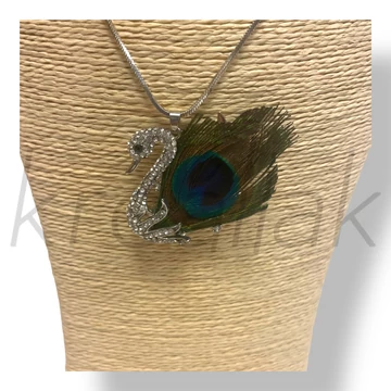 Köves hattyú nyaklánc