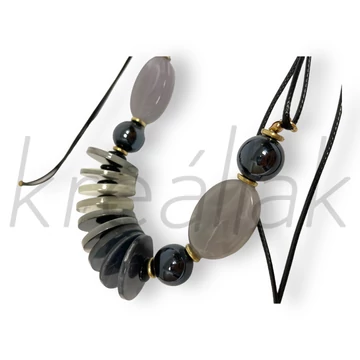 Nyaklánc - Plasztik körlapos, gyöngyös nyaklánc szürke