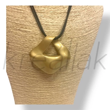 Arany lapos nyaklánc