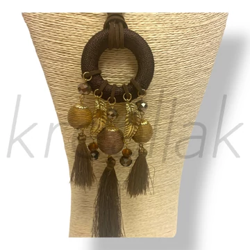 Barna bojtos nyaklánc