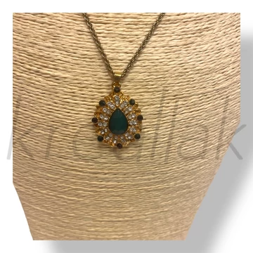 Zöld köves nyaklánc