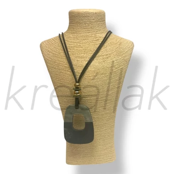 Szürke plasztik lapos nyaklánc