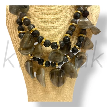 Szürke nagy gyöngyös nyaklánc