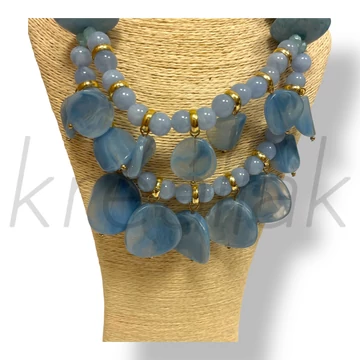 Kék gyöngyös nyaklánc