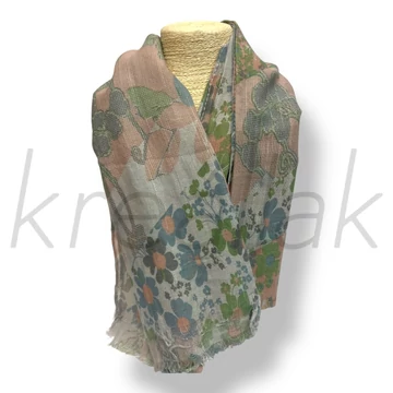 Rózsaszín virágos kendő