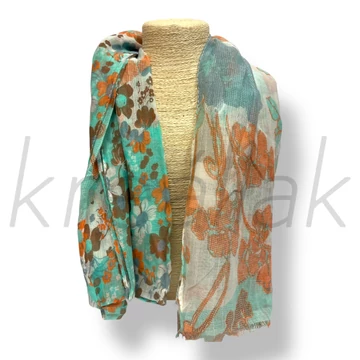 Türkizkék virágos kendő