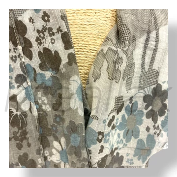 Barna virágos kendő