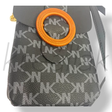 Fekete telefontartó táska