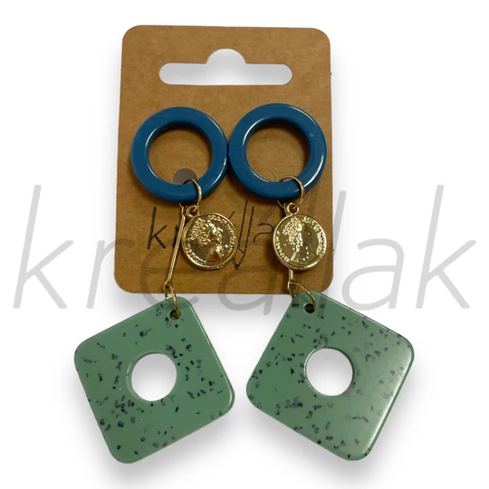 Fülbevaló - Dekoratív plasztik fülbevaló