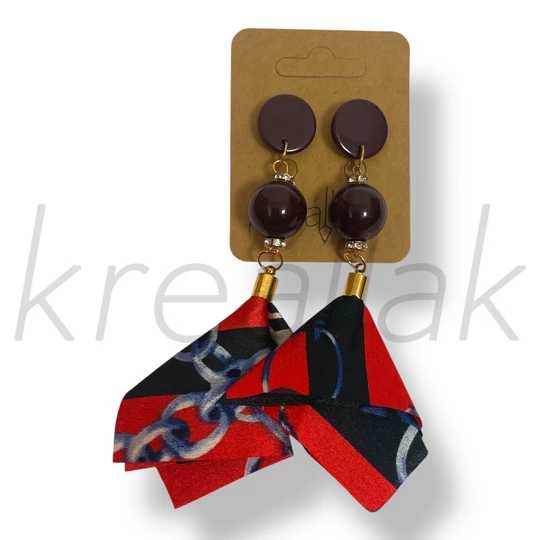 Piros kendős fülbevaló