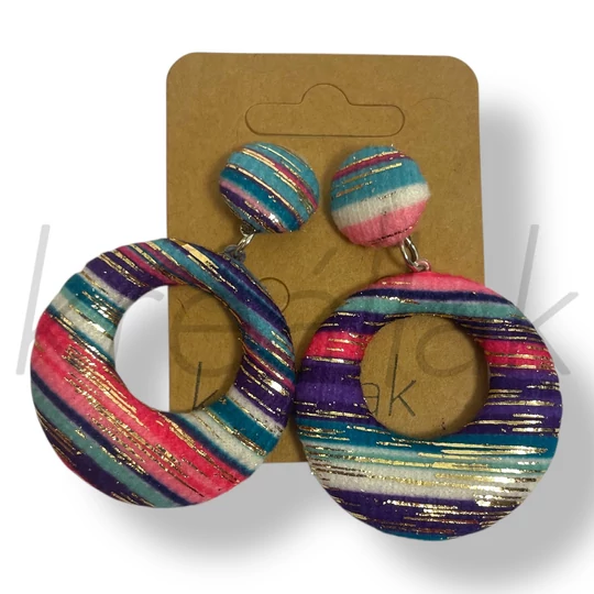 Színes vidám nyári fülbevaéó