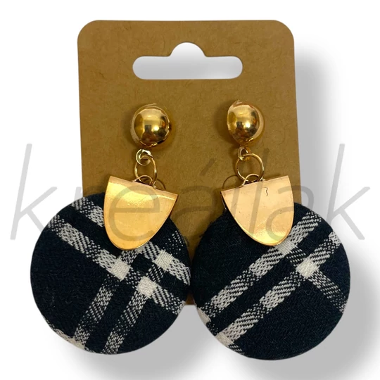 Fehér kockás fülbevaló