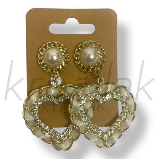 Krém szív szalag fülbevaló