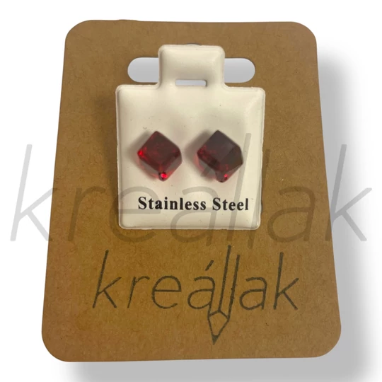 Piros kocka kő fülbevaló
