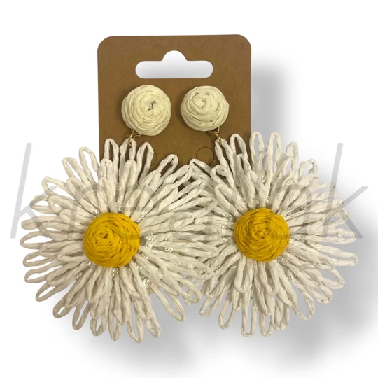 Fehér virág szalma fülbevaló