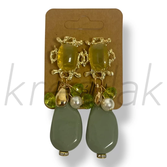 Zöld gyöngyös fülbevaló