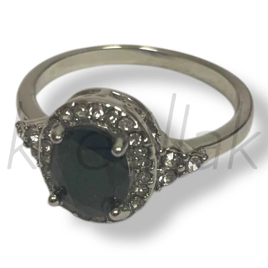 Fekete köves ezüst színű gyűrű