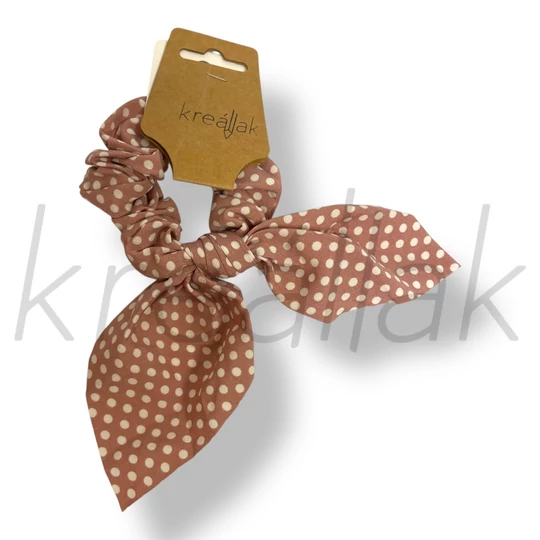 Rózsaszín -fehér pöttyös masni hajgumi