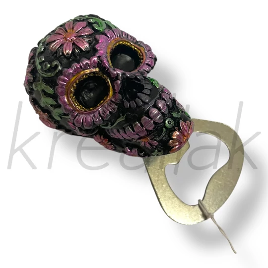 Lila virág koponya üvegnyitó 