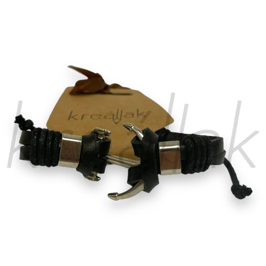 Karkötő - Fekete bőrkarkötő vasmacskával