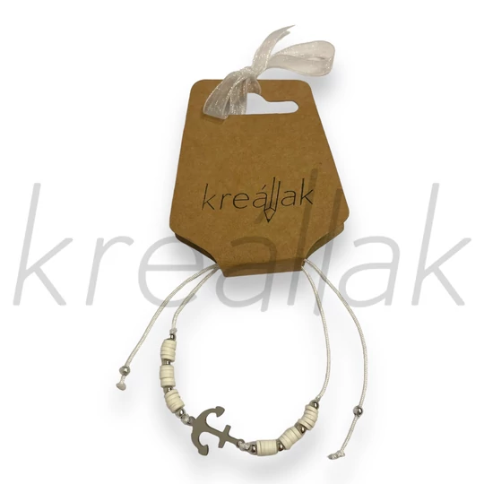 Karkötő - Fehér zsinóros karkötő vasmacska medállal