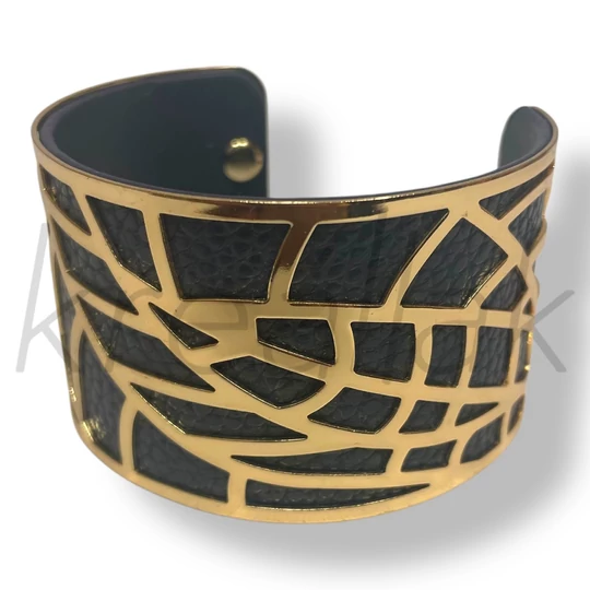 Fekete bőr mintás karperec