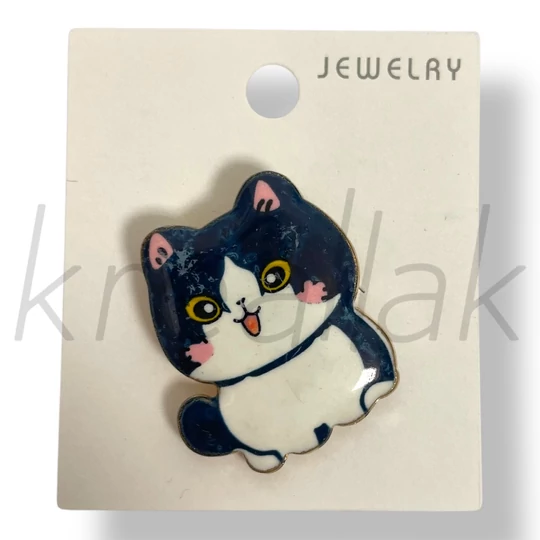 Fekete-fehér cica kitűző