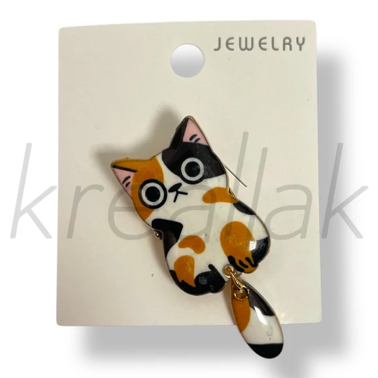 Barna foltos kis cica kitűző