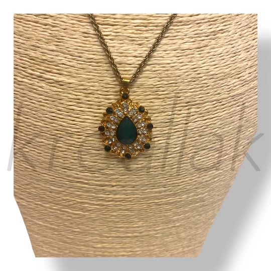 Zöld köves nyaklánc