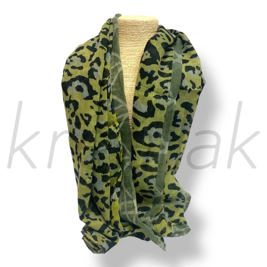 Keki zöld állat-geometria mintás sál