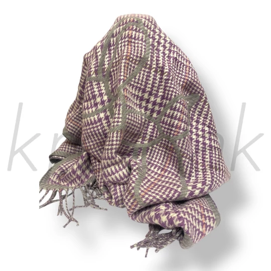 Lila lufi kutya sál 