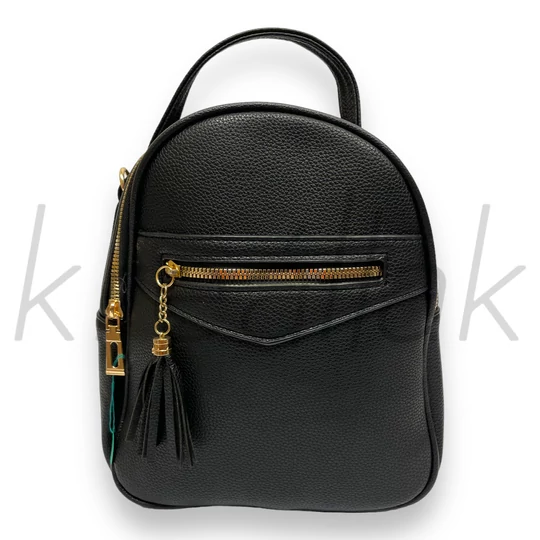 Hátitáska - Fekete kicsi hátitáska bojttal