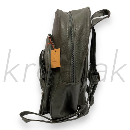 Fekete húzott hátitáska