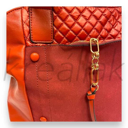 Bordó steppelt velúros táska