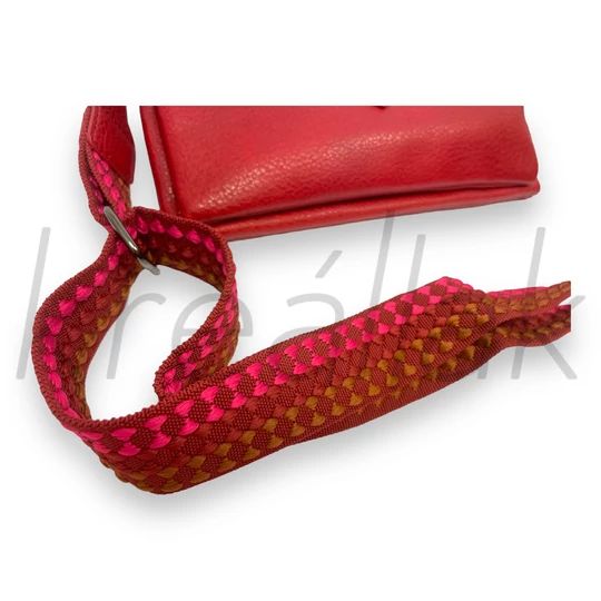 Bordó,mintás pántos kis válltáska