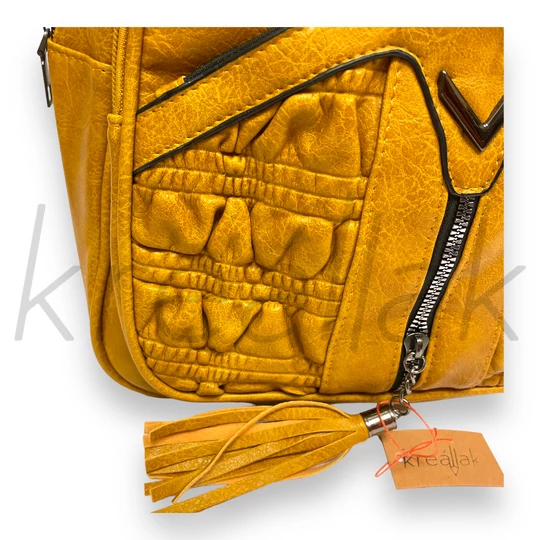 Mustársárga húzott elejű hátitáska