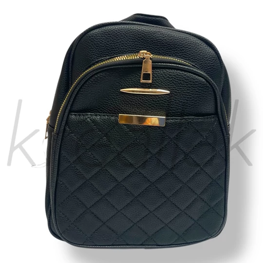 Fekete steppelt mintás hátitáska