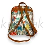 Virágmintás hátitáska barna szegéllyel